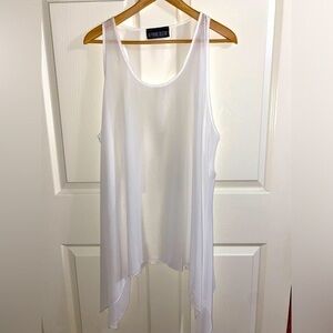 Pyramid Collection White Sheer Sleeveless Top, Tank
Top 1X